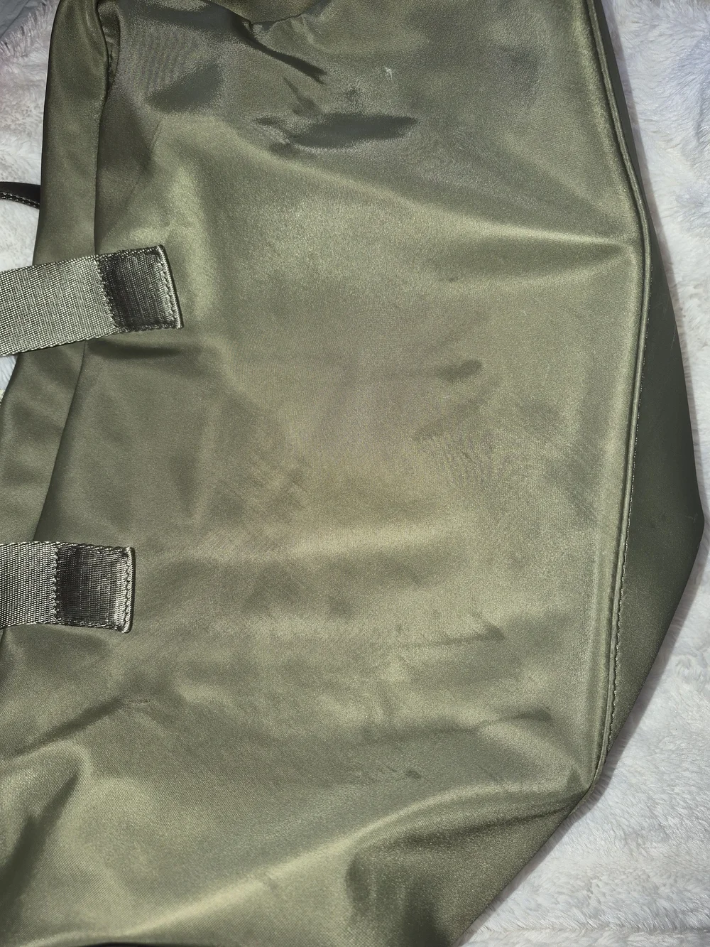 Tommy Hilfiger Olive Green Men's Duffel with Navy Strap